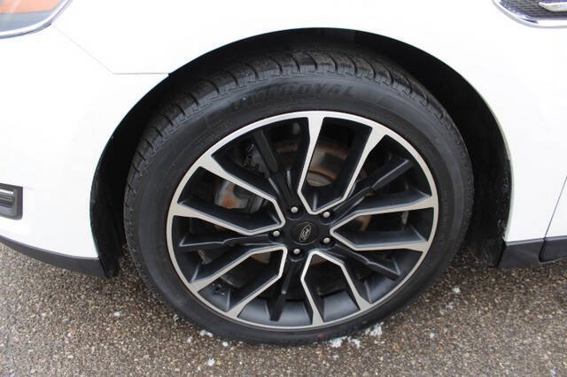 2019 Ford Taurus Limited