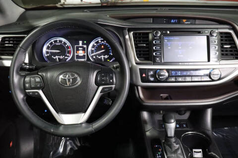 2016 Toyota Highlander