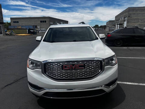 2017 GMC Acadia Denali