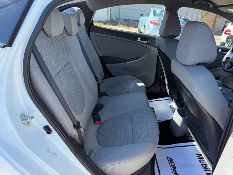 2016 Hyundai Accent SE