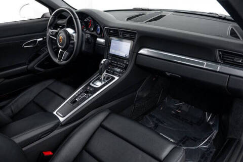 2017 Porsche 911 Carrera