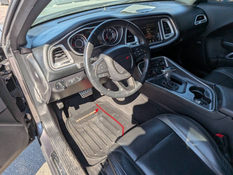 2015 Dodge Challenger SXT Plus