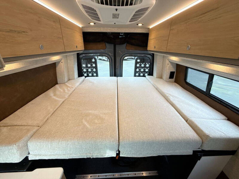 2024 Mercedes-Benz Sprinter
