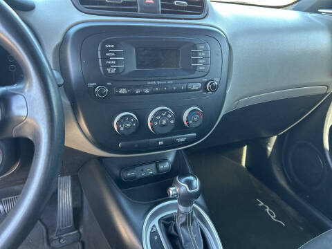 2015 Kia Soul +