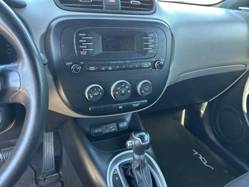 2015 Kia Soul +
