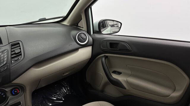 2017 Ford Fiesta SE