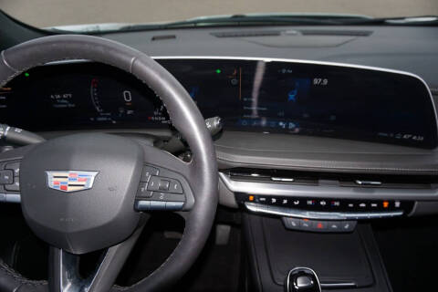 2024 Cadillac XT4 Luxury