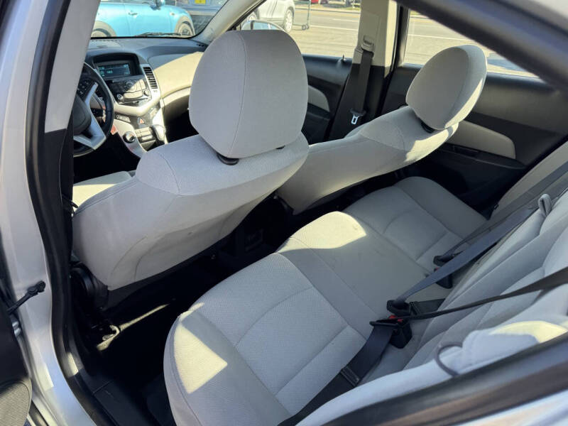 2013 Chevrolet Cruze 1LT Auto