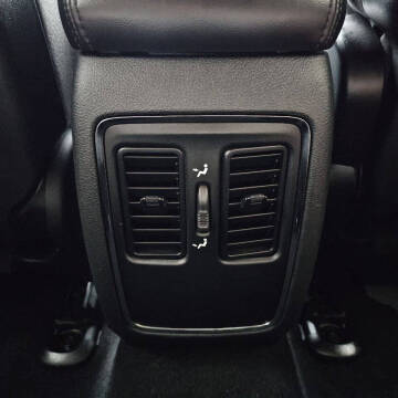 2019 Jeep Grand Cherokee Laredo E