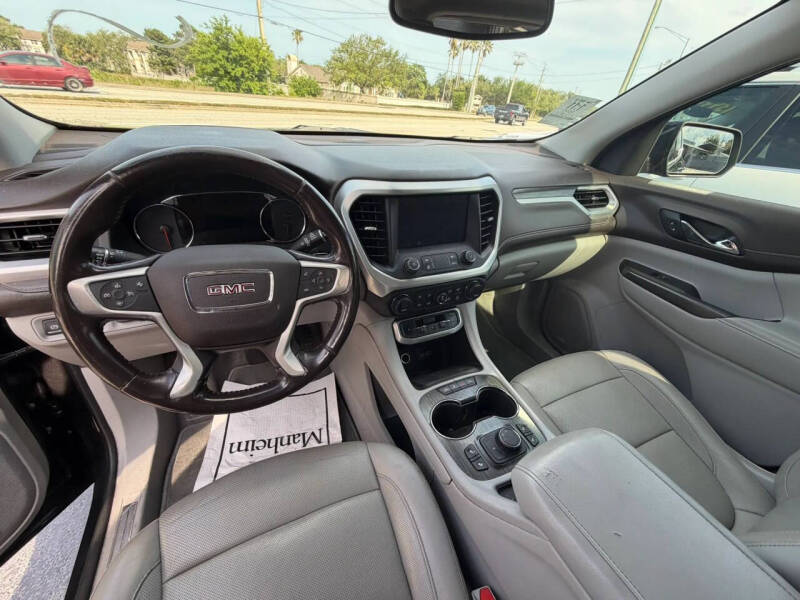 2020 GMC Acadia SLT