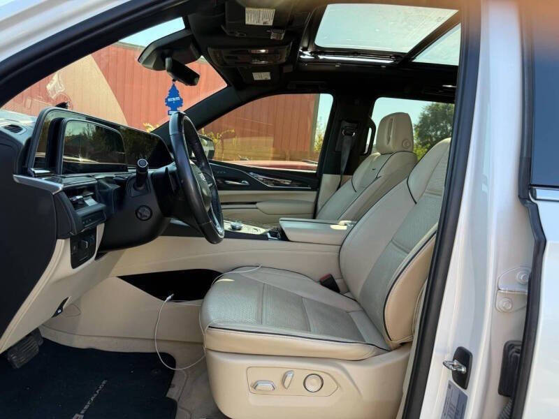 2021 Cadillac Escalade Premium Luxury