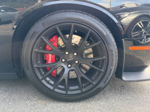 2015 Dodge Challenger SRT Hellcat