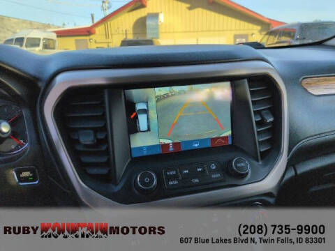 2017 GMC Acadia Denali