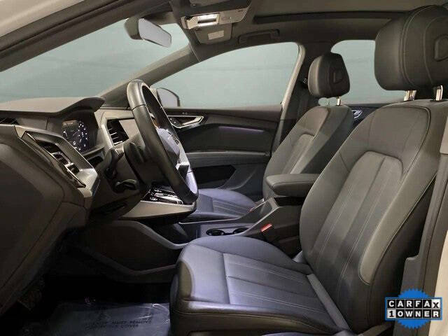 2024 Audi Q4 e-tron quattro Premium Plus 50