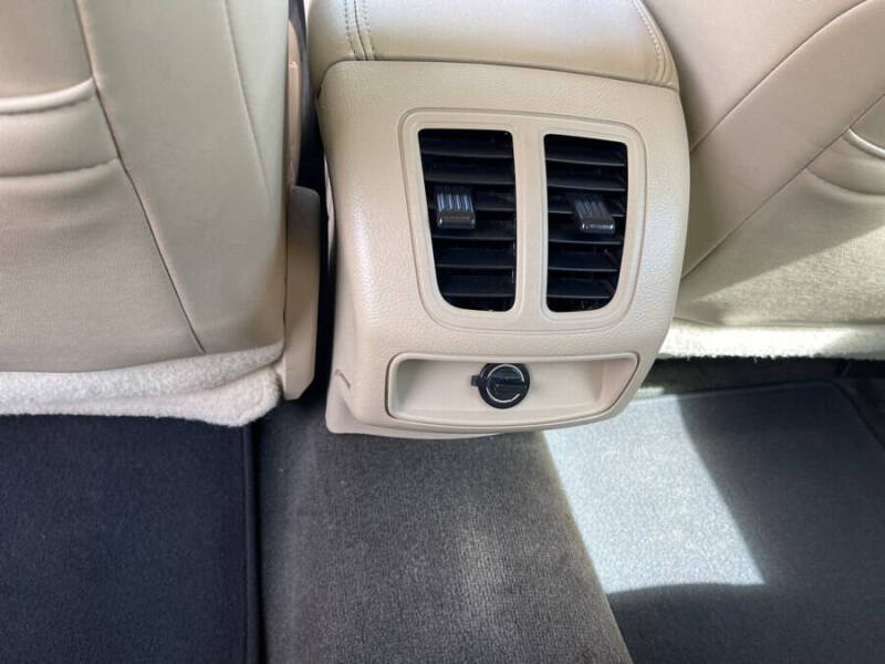 2014 Ford Taurus SEL