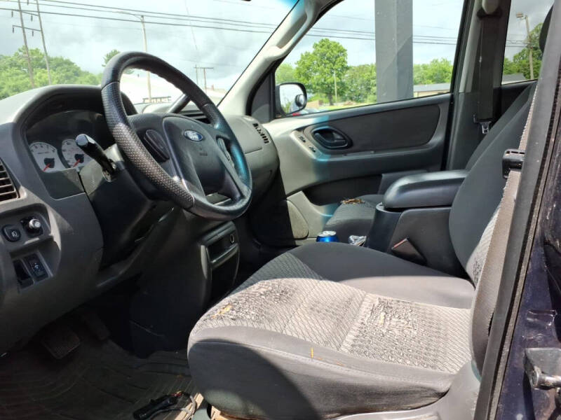 2004 Ford Escape XLT