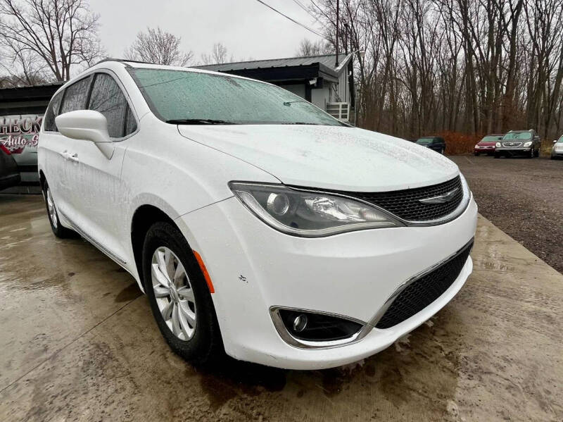 2017 Chrysler Pacifica Touring Plus