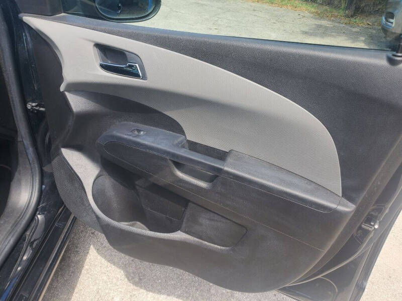 2019 Chevrolet Sonic LT Auto