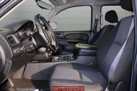 2011 Chevrolet Avalanche LS