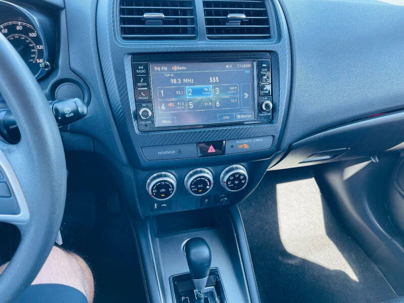 2020 Mitsubishi Outlander Sport SE