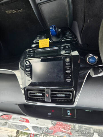 2021 Toyota Prius LE