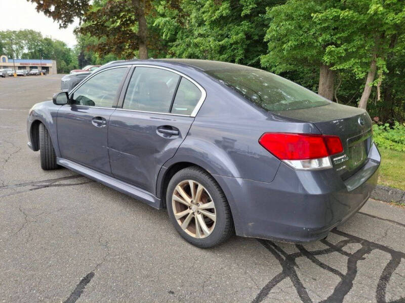 2014 Subaru Legacy 2.5i