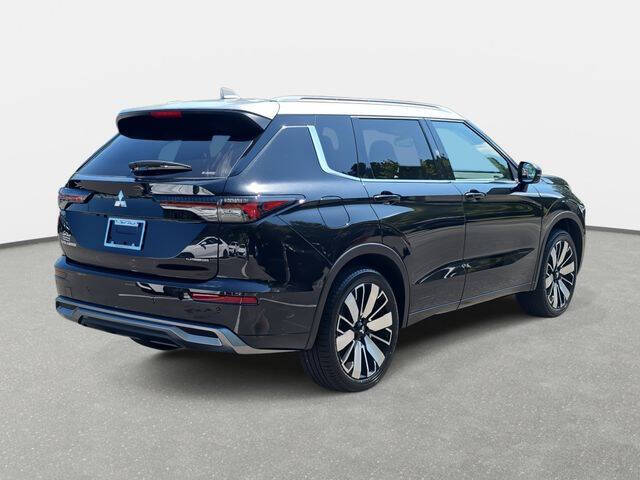 2025 Mitsubishi Outlander SEL Platinum Edition