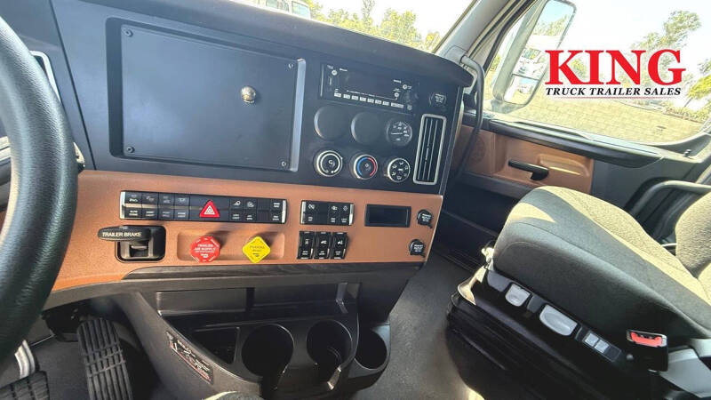 2024 Freightliner Cascadia