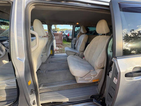 2012 Toyota Sienna