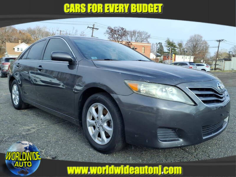 2011 Toyota Camry LE