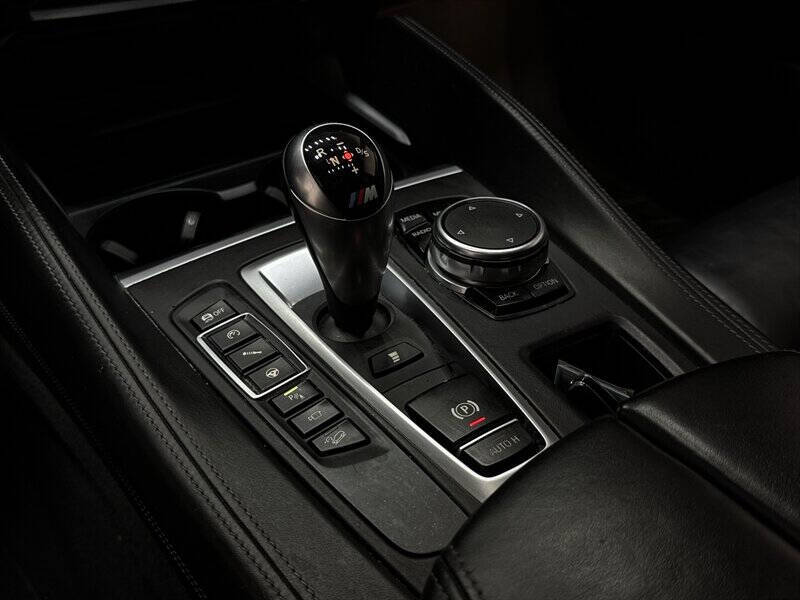 2015 BMW X6 M