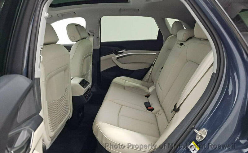 2024 Audi Q8 e-tron quattro Premium