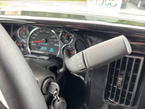 2025 Chevrolet Express 2500