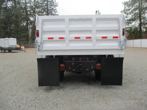 2001 Freightliner FL70 DUMP TRUCK FL70