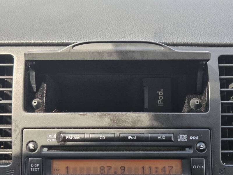 2012 Nissan Versa 1.8 SL