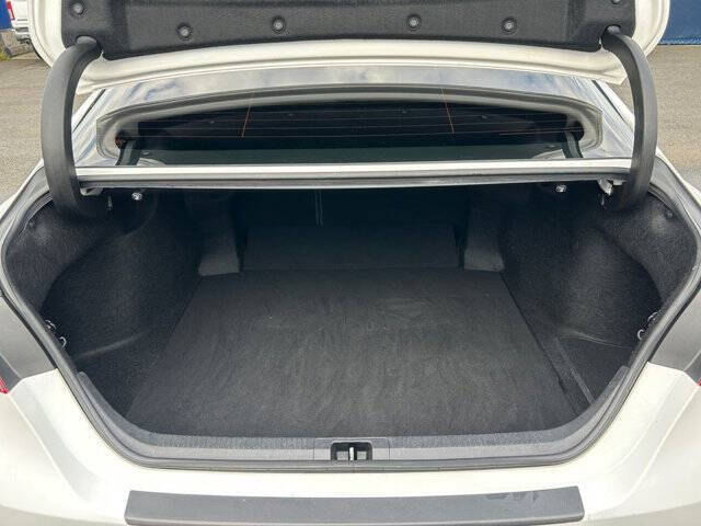 2019 Toyota Camry Hybrid