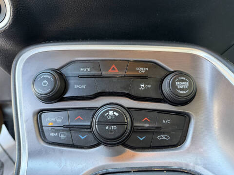 2020 Dodge Challenger SXT