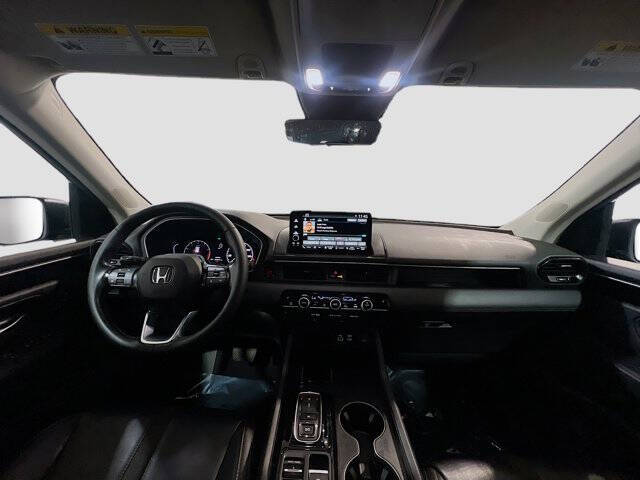 2023 Honda Pilot EX-L w/Rear Captain's Chairs