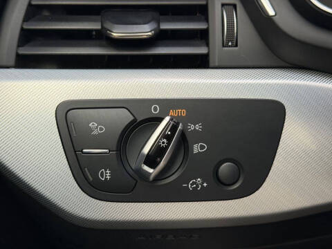 2017 Audi A4 2.0T quattro Premium Plus