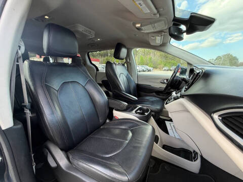 2020 Chrysler Pacifica Touring L