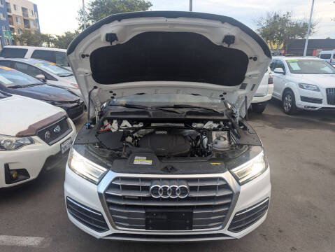 2020 Audi Q5 quattro Premium 45 TFSI