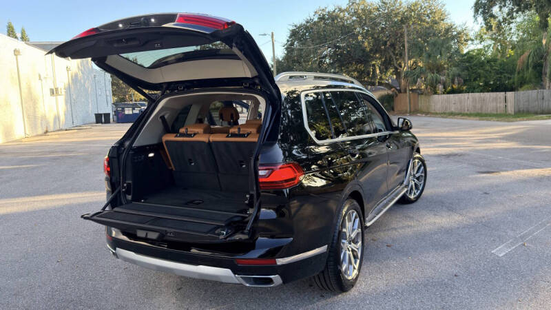 2021 BMW X7 xDrive40i