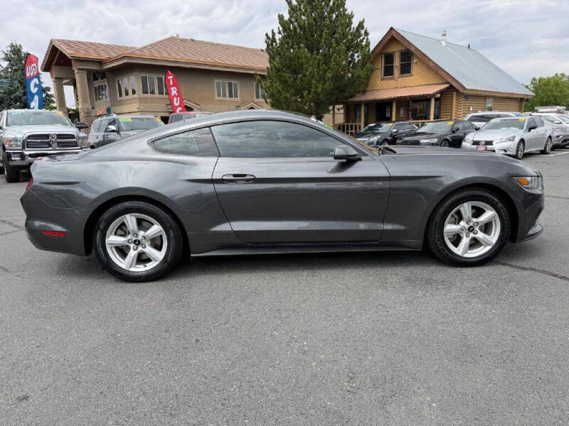 2016 Ford Mustang V6