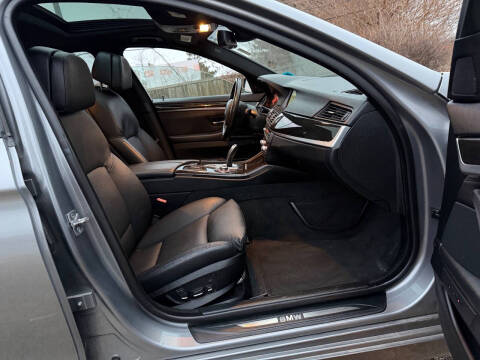 2012 BMW 5 Series 535i