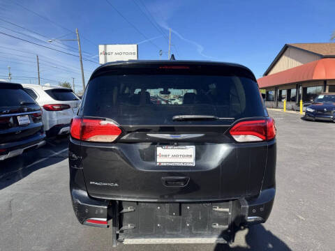 2019 Chrysler Pacifica Touring L