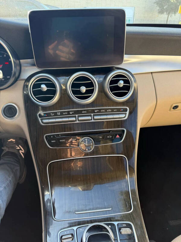 2017 Mercedes-Benz C-Class