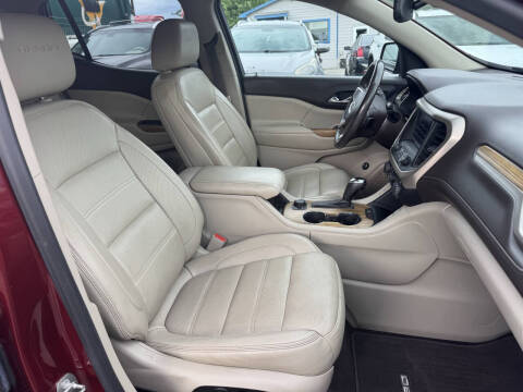 2017 GMC Acadia Denali