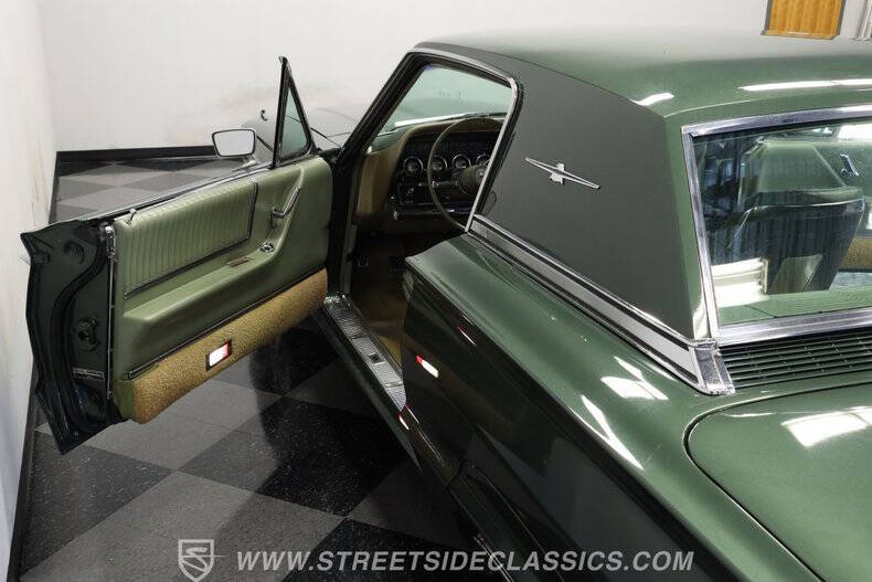 1966 Ford Thunderbird