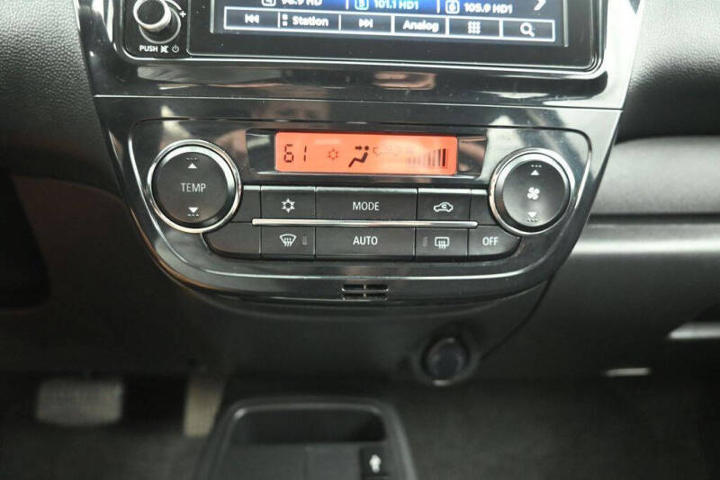 2024 Mitsubishi Mirage ES