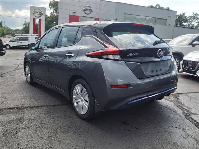 2022 Nissan LEAF S
